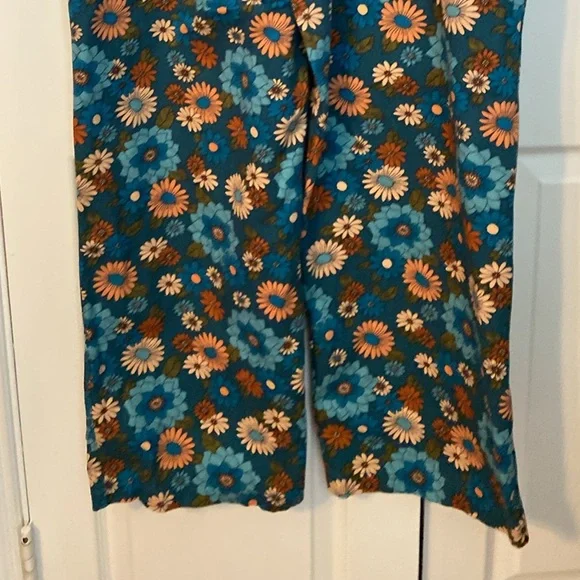 Vintage Floral Blue Overalls - Picture 5 of 6